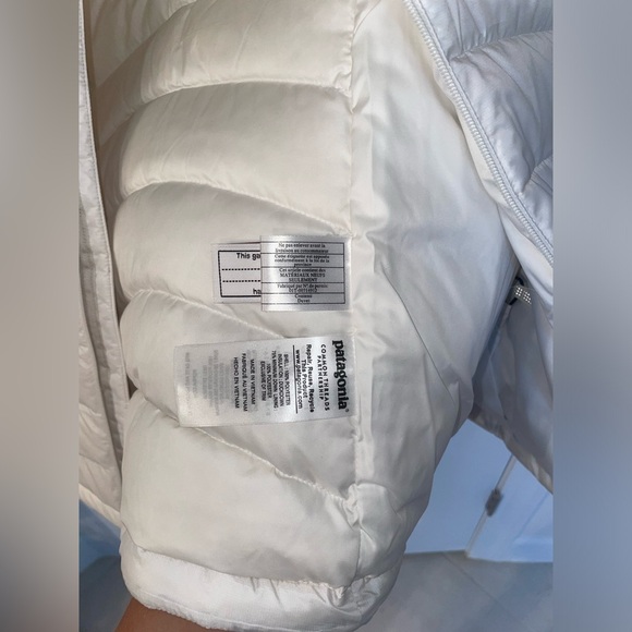 Patagonia Down Puffer Vest - Picture 4 of 8